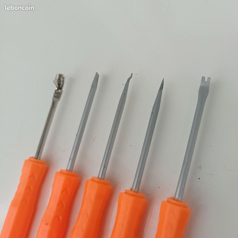 Kit pour soudure et réparation de cartes électroniques (image 8)