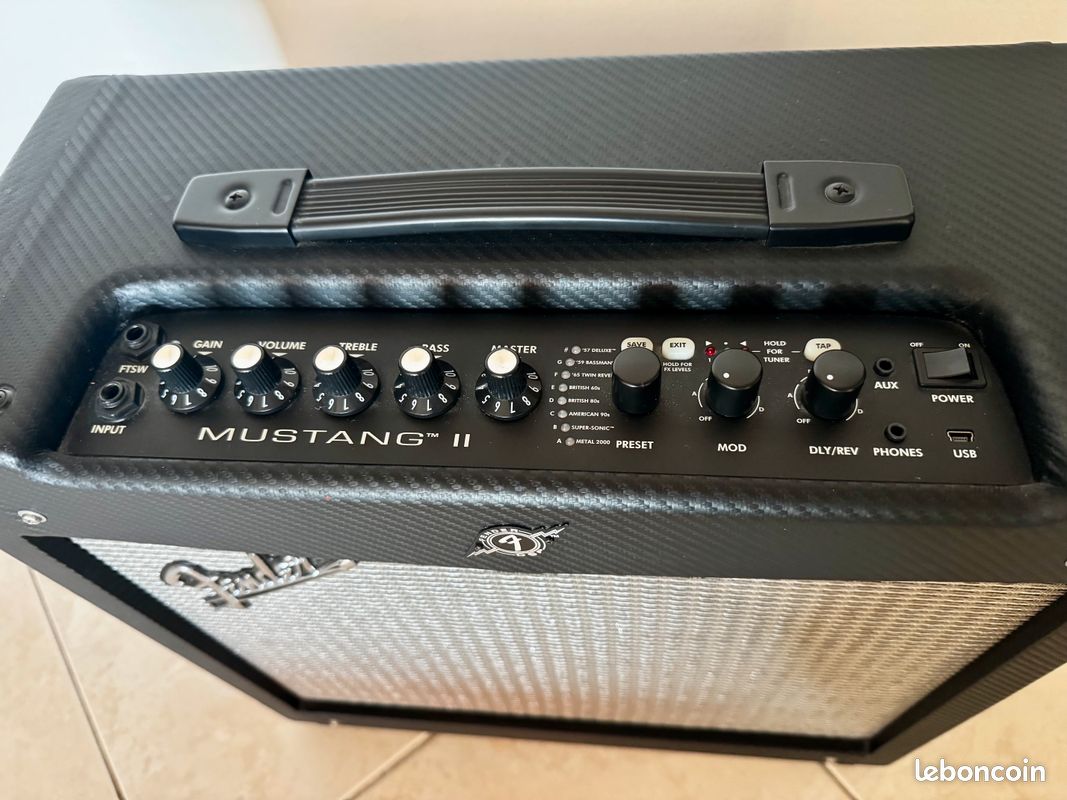 Ampli Fender Mustang II (image 2)