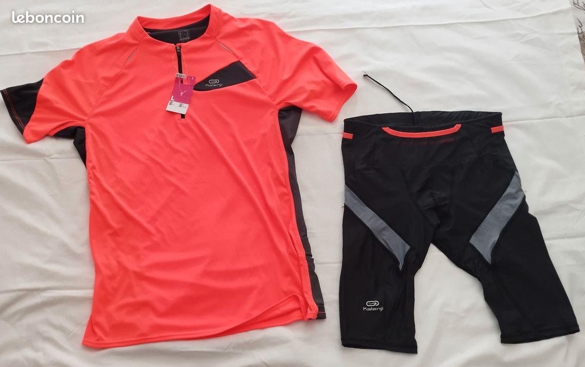 T-shirt running ventilé orange et noir Taille L marque Decathlon
