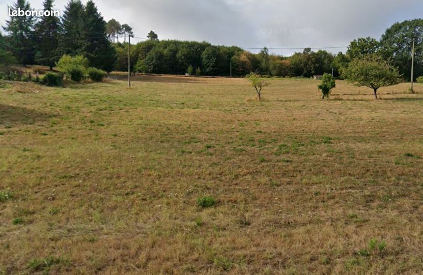 Terrain à bâtir de 1500 m² à SARLAT-LA-CANEDA (24) · à Sarlat-la-Canéda · 25 000 €