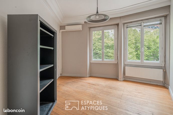 Appartement 6 pièces 144 m² — 8