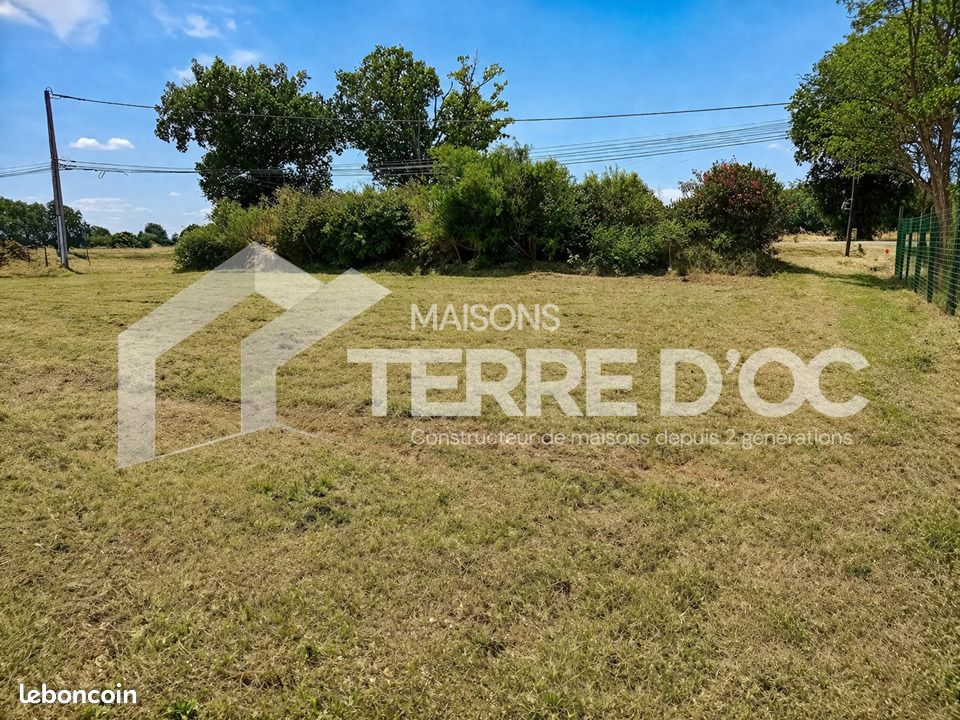 Terrain 656 m² Blan · 42 000 €