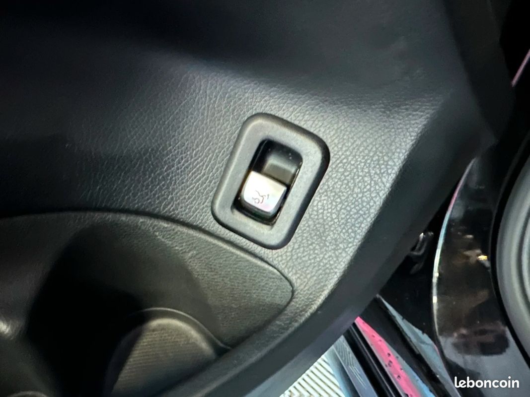 MERCEDES CLASSE C BREAK 220 d 9G-Tronic 4Matic Fascination / TOIT OUVRANT / CAMERA (image 21)