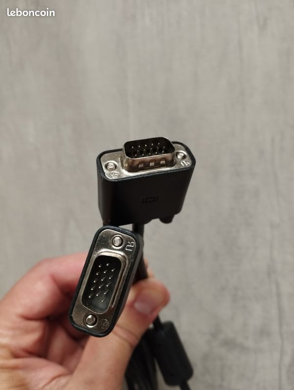 LOT 2 Cables VGA embout noir 1,4m NEUF jamais servi (image 5)