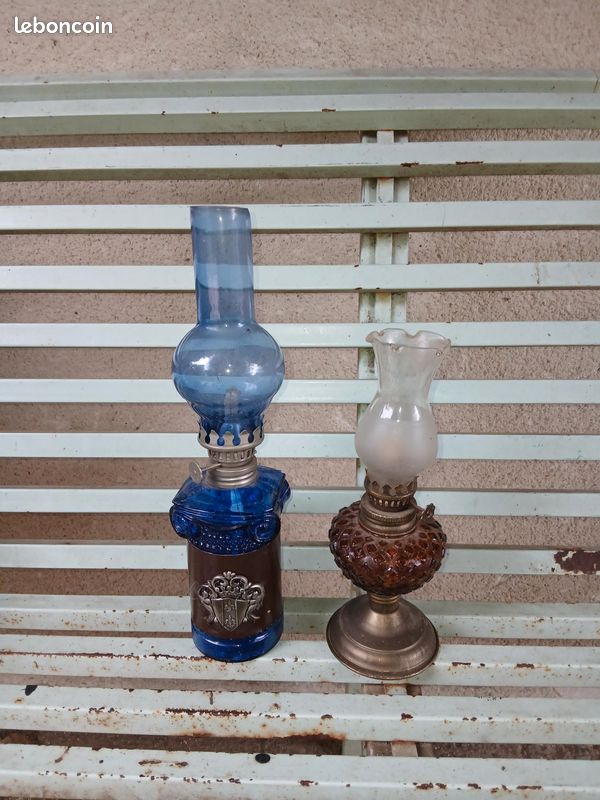 Lampe a petrole ancienne (image 1)