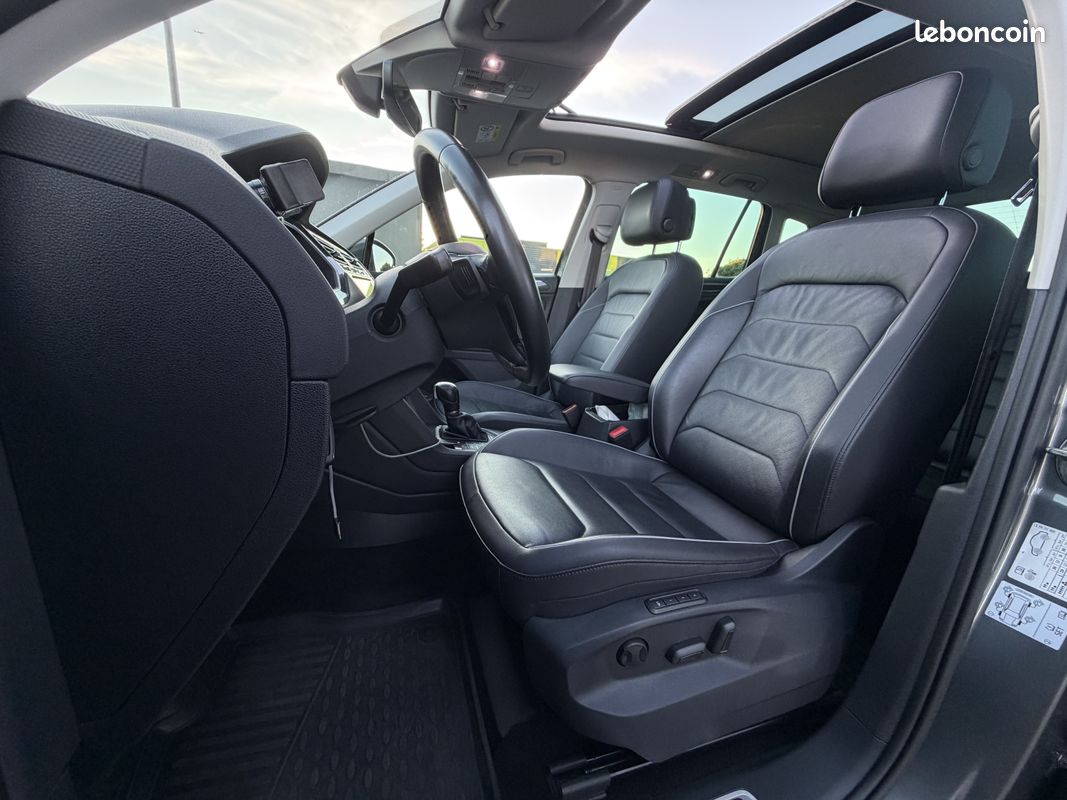 VOLKSWAGEN Tiguan 2.0 TDI 190 CARAT EXCLUSIVE 4MOTION DSG7 - GARANTIE 12 MOIS (image 11)