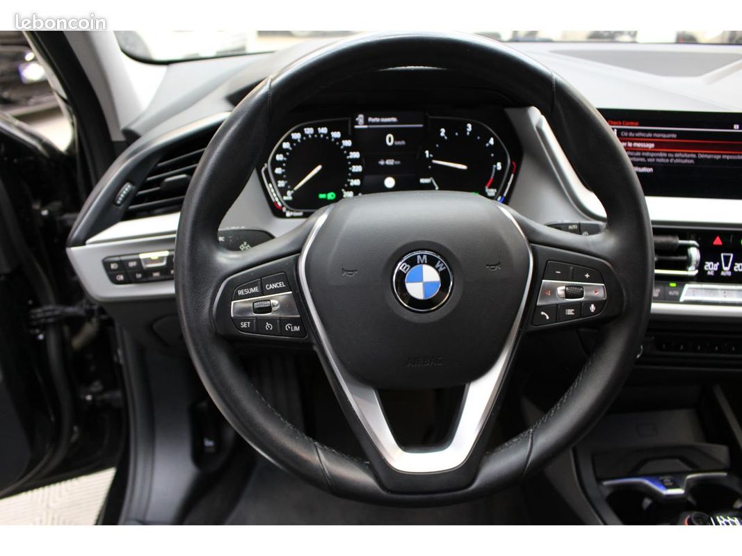 BMW SERIE 1 118d - BVA BERLINE F40 Lounge (image 10)