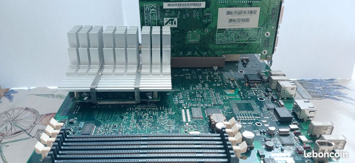 Carte mère Apple Power Mac G4 Sawtooth AGP + CPU G4 + ATI Rage 128 Pro - Propre (image 1)