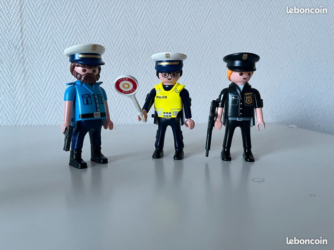 Playmobil divers lots en lien avec la police (image 1)