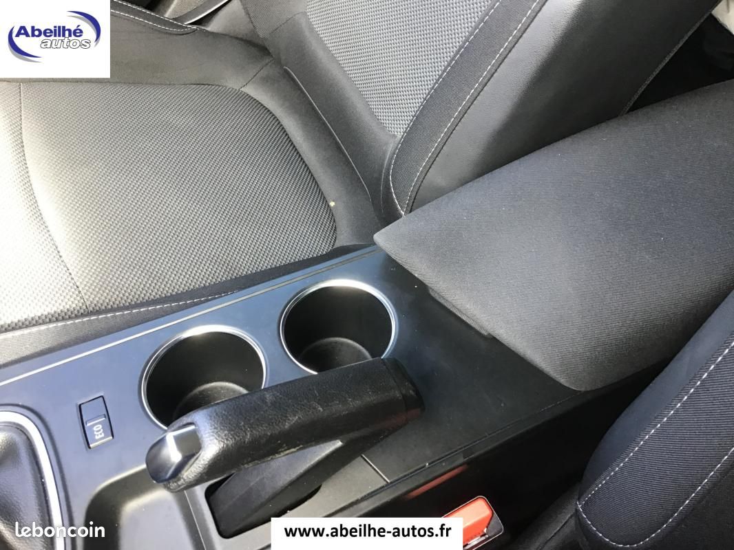 Renault Mégane IV SOCIETE BLUE DCI 115 - 21B AIR NAV 2PL (image 21)