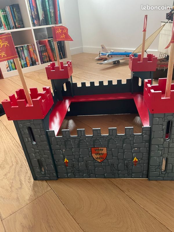 Château fort en bois (image 2)