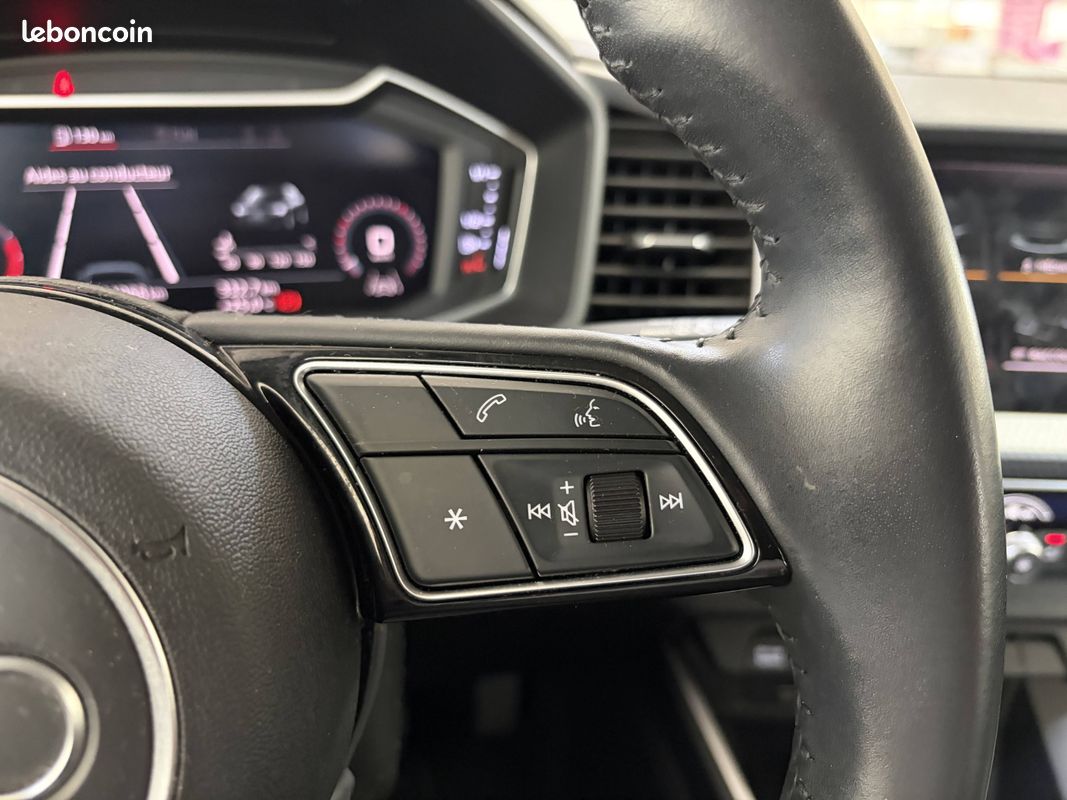 AUDI A1 Sportback 30 TFSI 116 ch S tronic 7 Design Luxe (image 30)