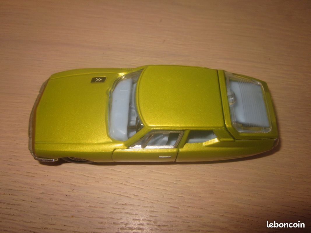 citroen visa police 1/43 (no norev / solido / dinky toys