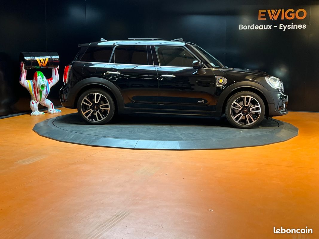 MINI COUNTRYMAN 1.5 134cv+88cv HYBRID PHEV COOPER SE ALL4 BVA JCW / TOIT OUVRANT / APPLECARPLAY / SIEGES CHAUFFANTS (image 16)