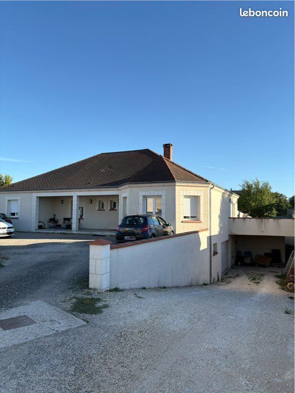 Maison 7 pièces 350 m² · à Chécy · 350 m² · 410 000 €