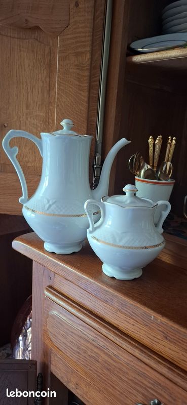 Service complet en Porcelaine de France (image 4)
