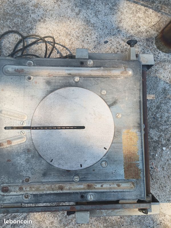 Scie circulaire sur table (image 2)