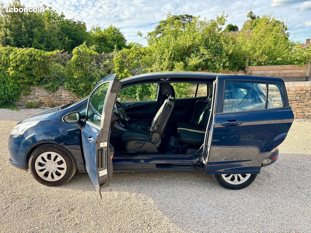 FORD B-MAX 1.4i - 90 Trend (image 17)