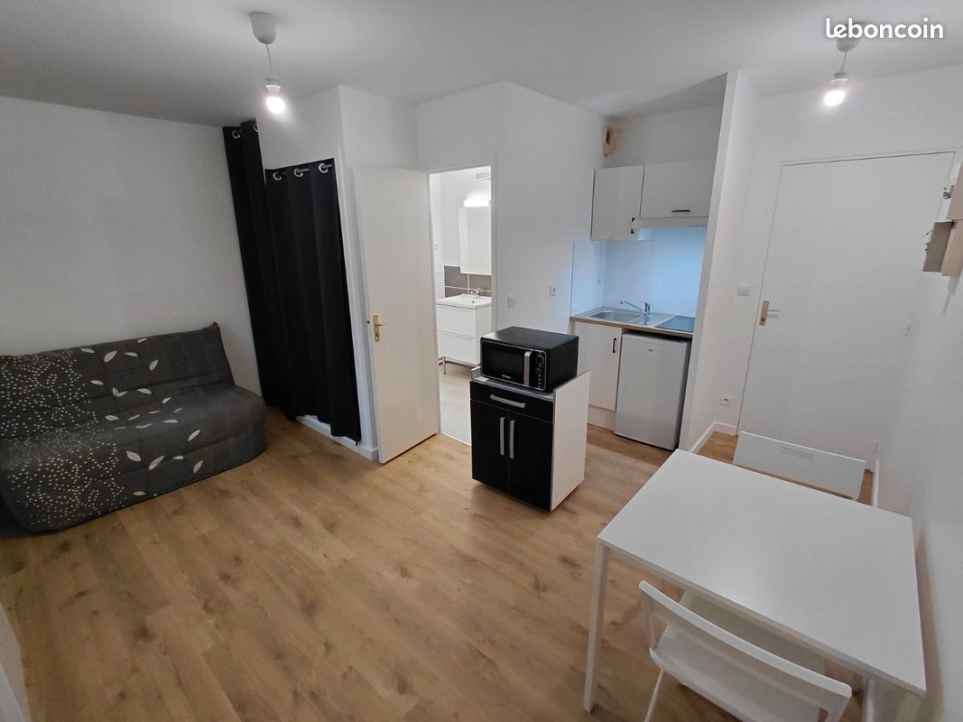 Appartement 1 pièce 18 m² · à Joué-lès-Tours · 18 m² · 440 €/mois