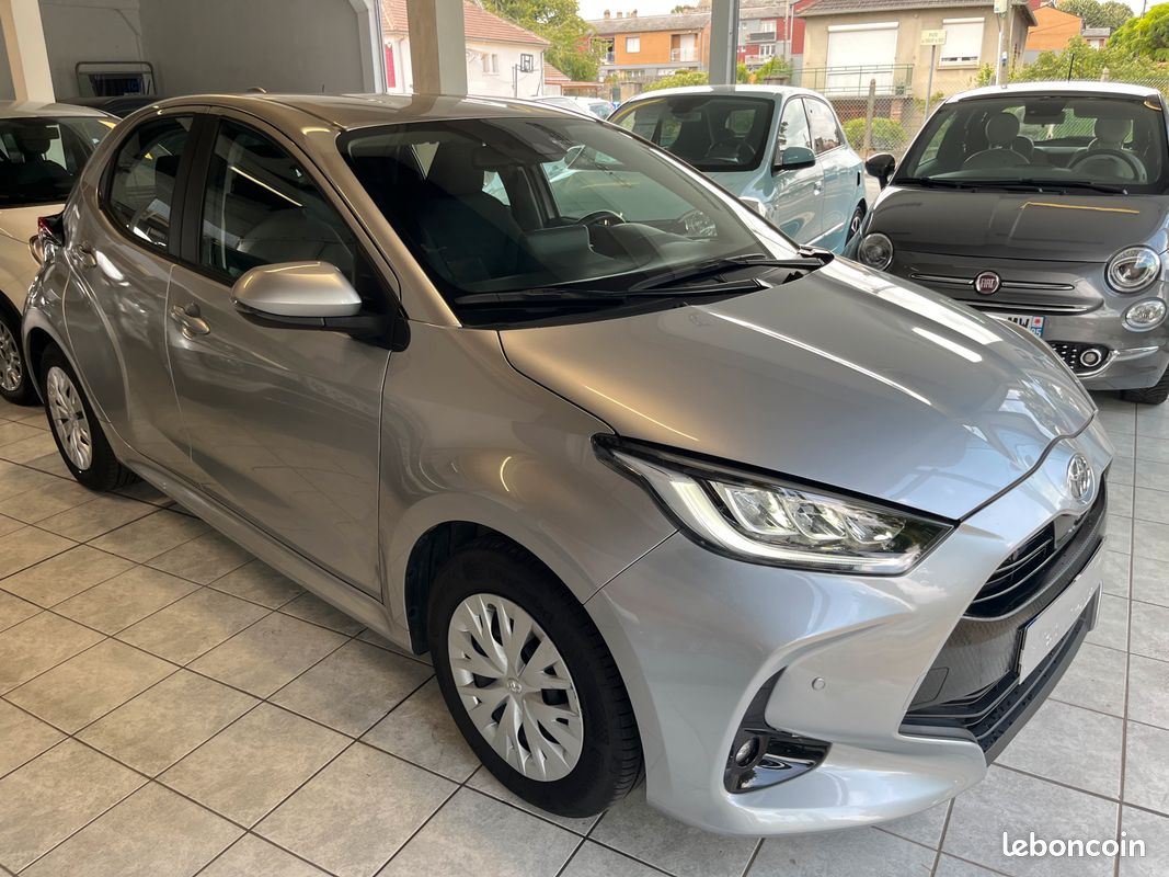 Toyota yaris 120 vvt-i dynamic business 5p 2023 (image 10)