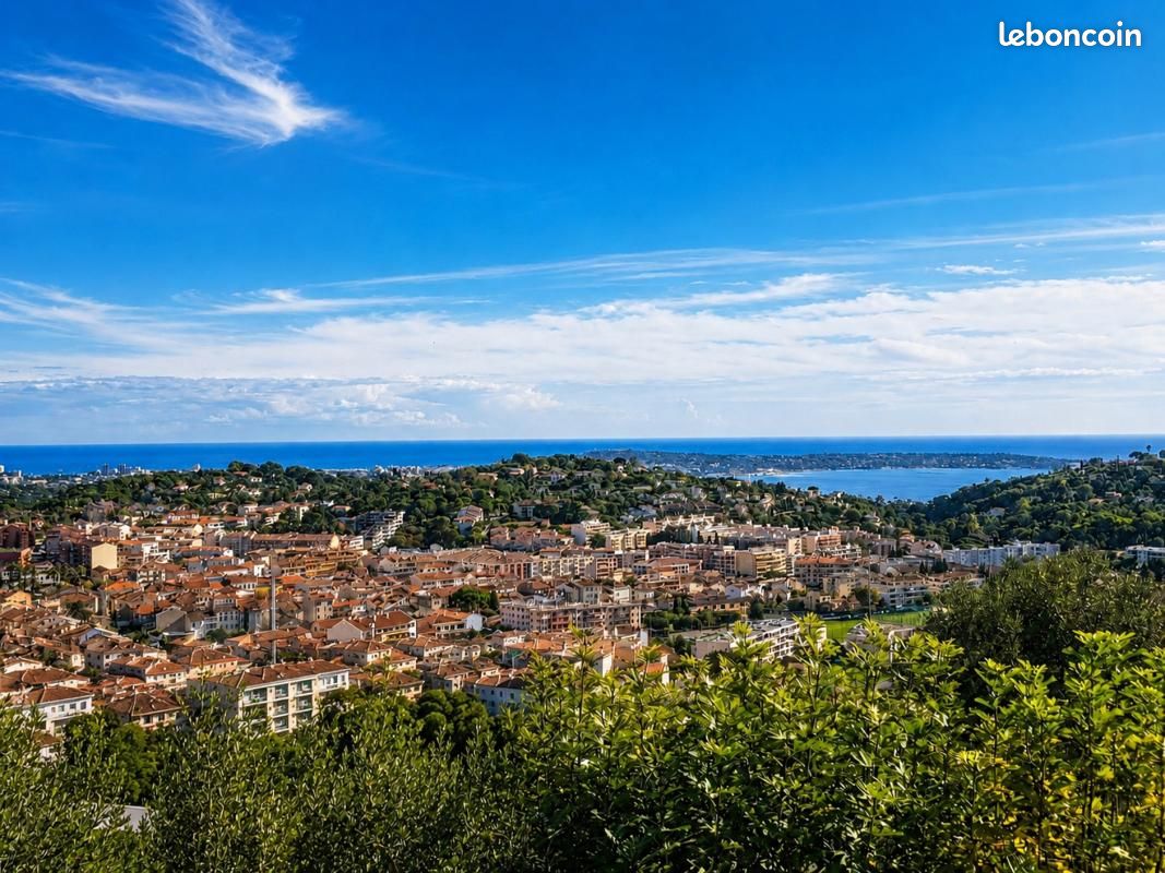 Terrain 1 509 m² Vallauris · 599 000 €