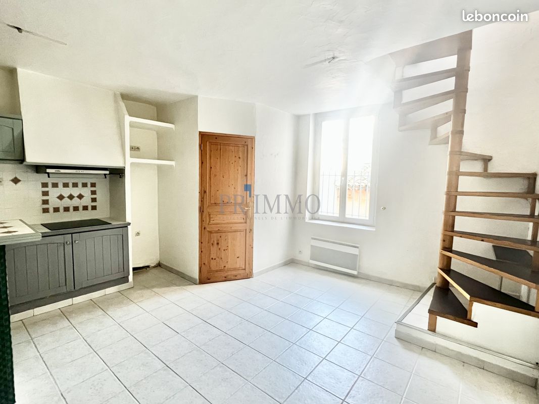 Appartement 1 pièce 35 m² · à Fréjus · 35 m² · 580 €