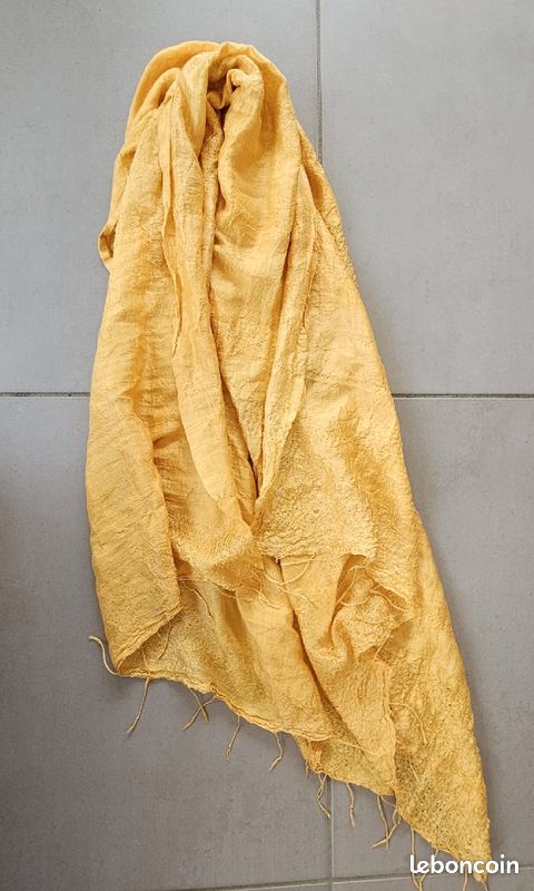 Foulard (image 1)