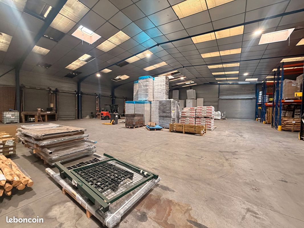 Immeuble 1 pièce 1350 m² · à Armentières · 1 350 m² · 422 000 €