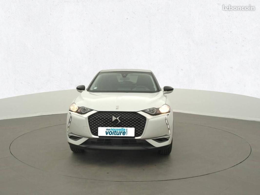 DS 3 Crossback DS3 PureTech 130 EAT8 - Connected Chic (image 2)