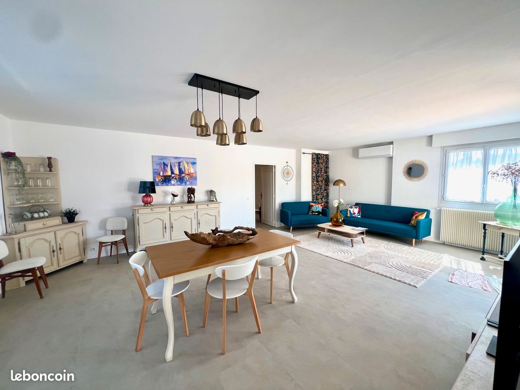 Appartement 4 pièces 126 m² · à Antibes · 126 m² · 2 000 €/mois