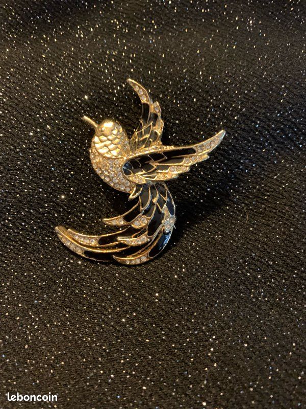 Broche Ancienne Carrée Oiseau En Métal - 2,7 Cm X 2,7 Cm, Vintage D'occasion