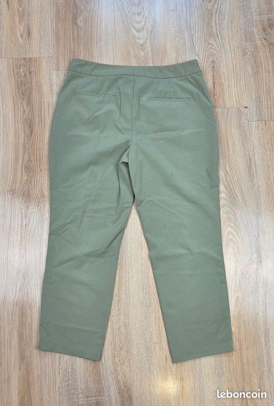 Pantalon Taille Haute ZARA - Taille 36 - Coupe Ample En Viscose - Kaki - Style Décontracté