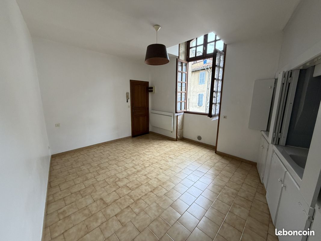 Appartement 1 pièce 22 m² · à Auch · 22 m² · 345 €/mois