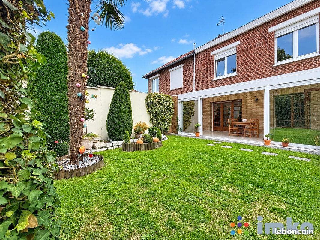 Maison 4 pièces 104 m² · à Hem · 104 m² · 282 000 €