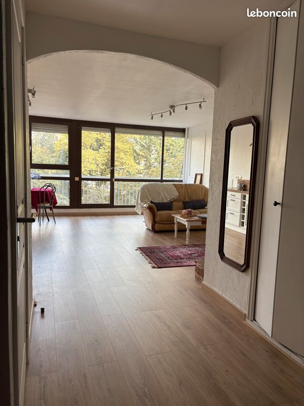 Appartement 2 pièces 54 m² · à Saint-Étienne · 54 m² · 70 000 €
