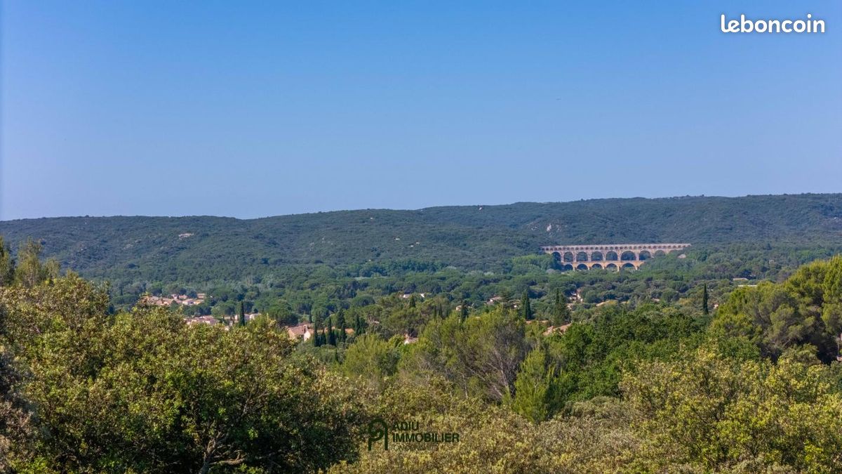Terrain 1 400 m² Castillon Du Gard · à Castillon-du-Gard · 340 000 €
