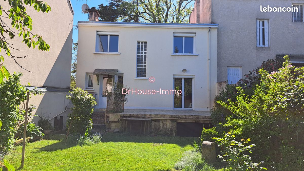 Maison 5 pièces 145 m² - Parthenay 79200 (image principale 10)