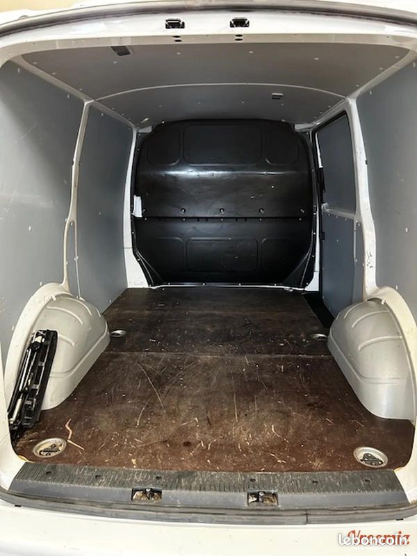 Volkswagen Transporter T6 2.0 204CV (image 7)
