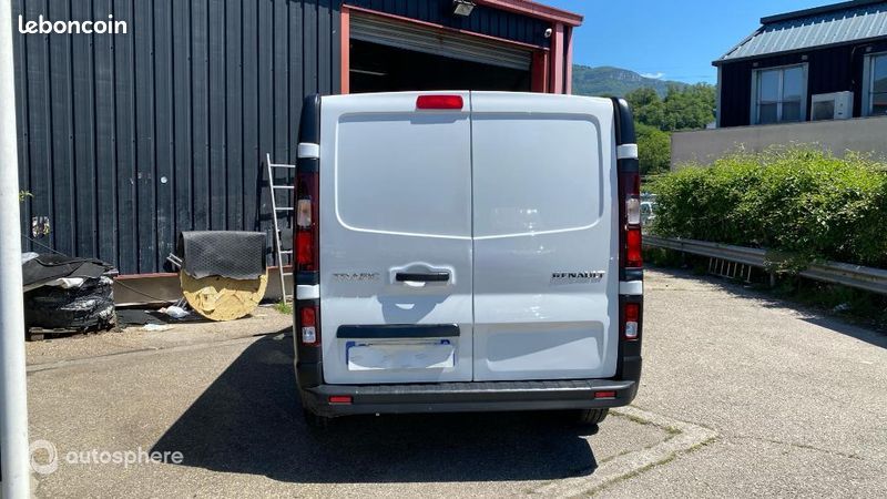 Renault Trafic Véhicule utilitaire ou Société L1H1 3T 2.0 Blue dCi 130ch Confort (image 6)
