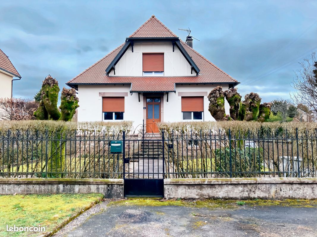 Maison 6 pièces 130 m² · à Lure · 130 m² · 249 000 €