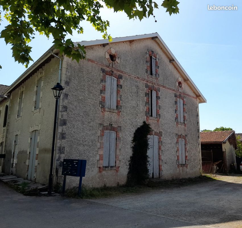 Maison 9 pièces 260 m² · à Moustey · 260 m² · 420 000 €