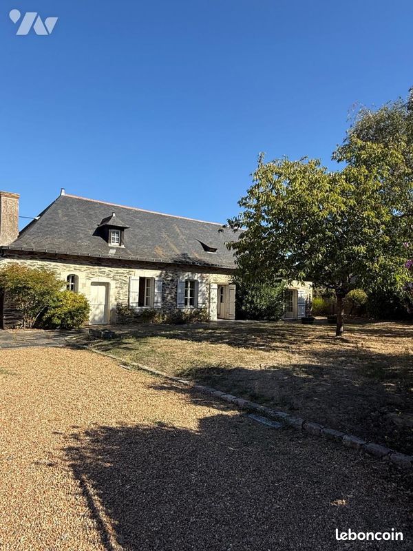 Maison 9 pièces 238 m² · à Saint-Barthélemy-d'Anjou · 238 m² · 840 496 €