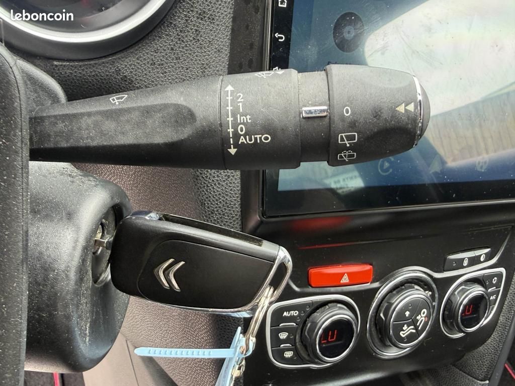 DS DS4 1.6 e-HDi FAP - 115 So Chic clim + Radar AR (image 47)
