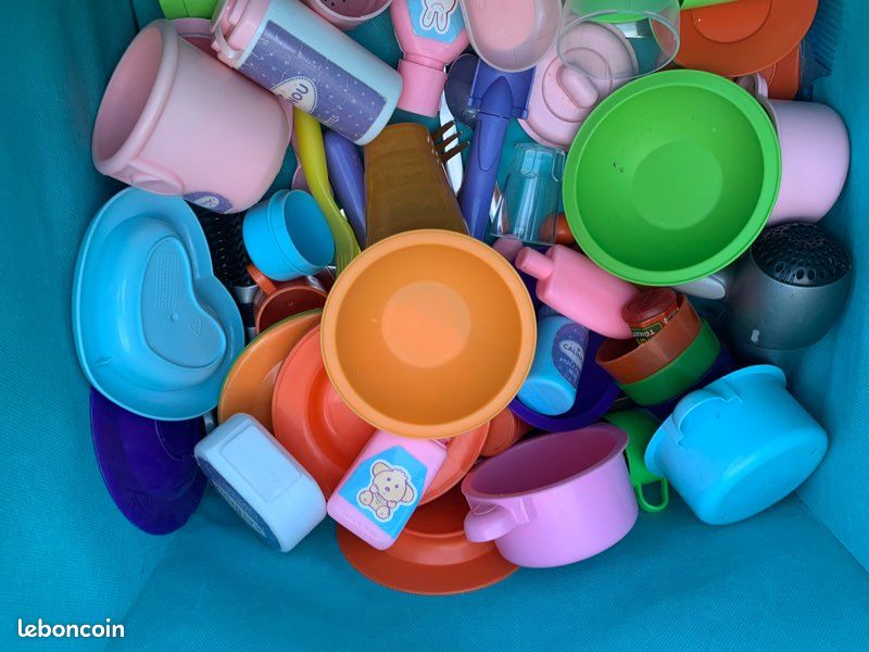Dînette plastique et porcelaine (image 2)