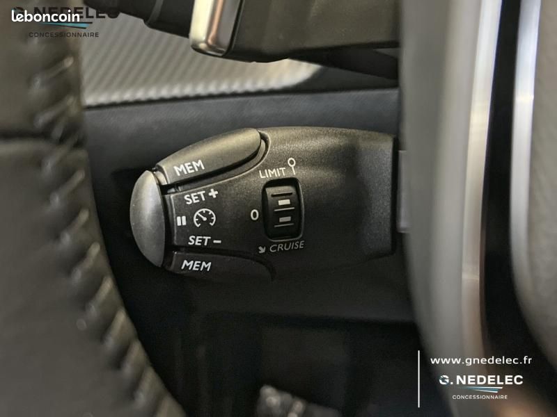Peugeot 2008 1.2 Hybrid 110ch Style e-DCS6 (image 19)