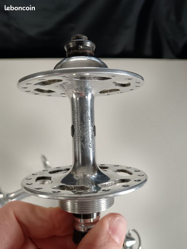 MAVIC 501 HUBS - Paire de moyeux 36 trous