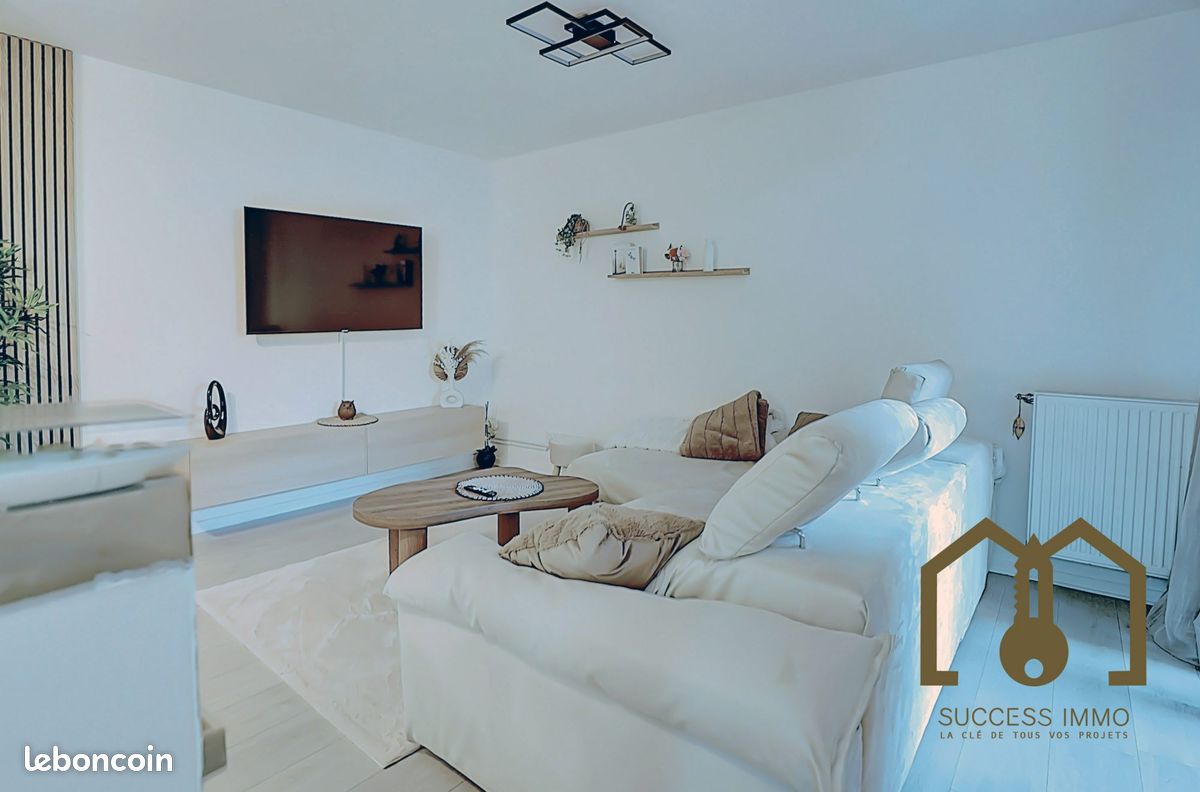 Appartement 2 pièces 43 m² · à Vaulx-en-Velin · 43 m² · 120 000 €