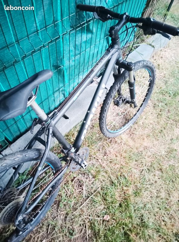 Vélo B'twin Rockrider 500 (image 1)