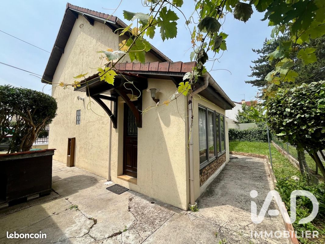 Maison 7 pièces 118 m² · à Saint-Denis · 118 m² · 310 000 €