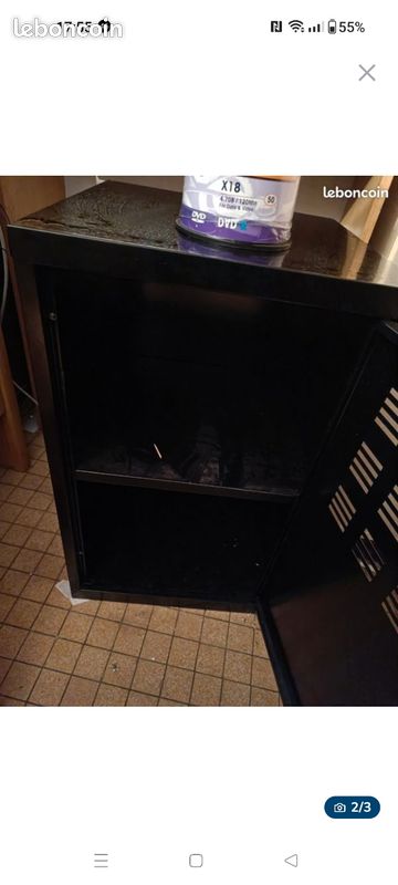 Armoire noire métallique (image 2)